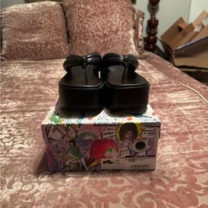 Jeffrey Campbell size 6 black sandals